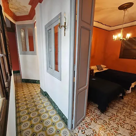 Fabrica De Suenos Bed & Breakfast Gandía