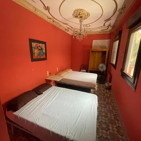 Fabrica De Suenos Bed & Breakfast Gandía