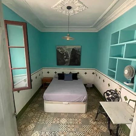 Fabrica De Suenos Bed & Breakfast Gandía